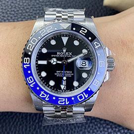 【CLEAN工場】ロレックス  GMTマスター II 126710BLNR 自分に似合う腕時計